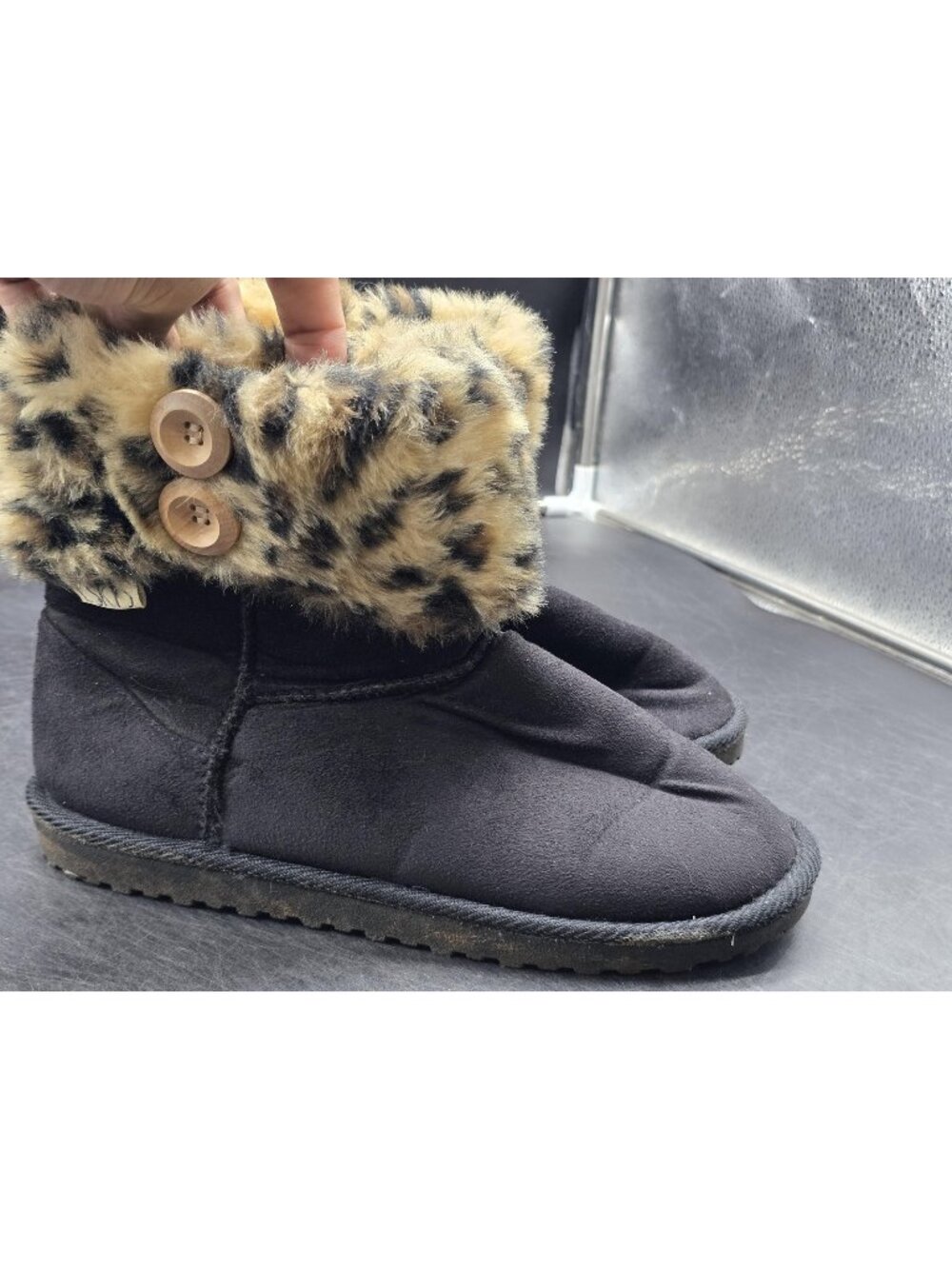 ESKIS Boots Womens Size 8 Black Faux Suede Leopard Fur Ankle Shearling Booties